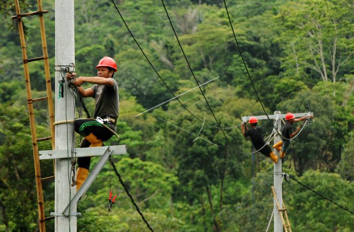 Desa Kahayya Segera Terang