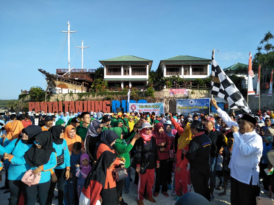 Senam dan Jalan Santai HKN Dipusatkan di Tanjung Bira