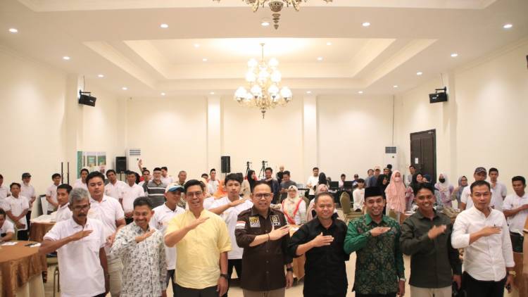 Komisi IV DPR RI Gelar Bimtek dan Expo Sawit Baik Indonesia