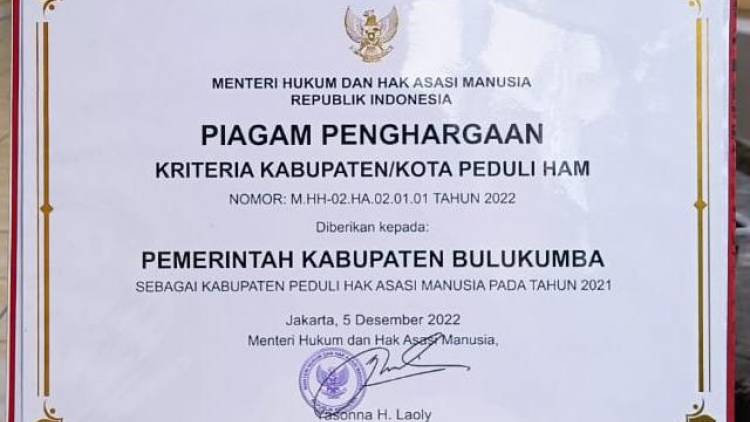 Pemkab Bulukumba Kembali Terima Penghargaan Peduli HAM