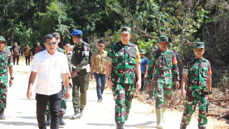 Perintisan Jalan 2.5 Kilometer Brigjen TNI Jauhari Pantau TMMD Bulukumba