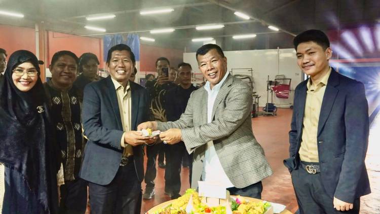 Resmikan Showroom dan Auto Car Service Singaraja Berlian Motor, Andi Utta: Sudah Menyamai Jakarta