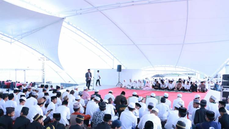 Pemkab Bulukumba Buka Puasa dengan Ribuan ASN PPPK Guru, Tim Kendali Banjir, Hingga Santri 
