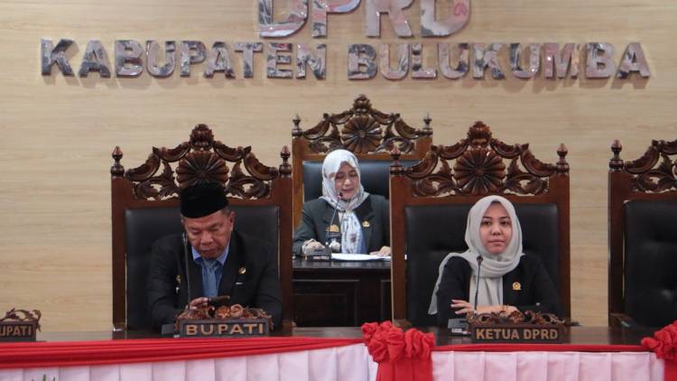 Serahkan LKPJ Bupati 2024 ke DPRD Bulukumba, Andi Utta Minta Semua Elemen Makin Bersinergi
