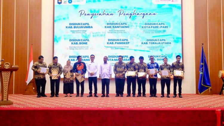 Disdukcapil Bulukumba Sabet Penghargaan Perekaman KTP El Tertinggi se Sulsel 2024