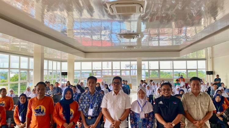 Buka English Camp, Wabup Edy Manaf: Kuasai Bahasa Inggris untuk Hadapi Dunia Global