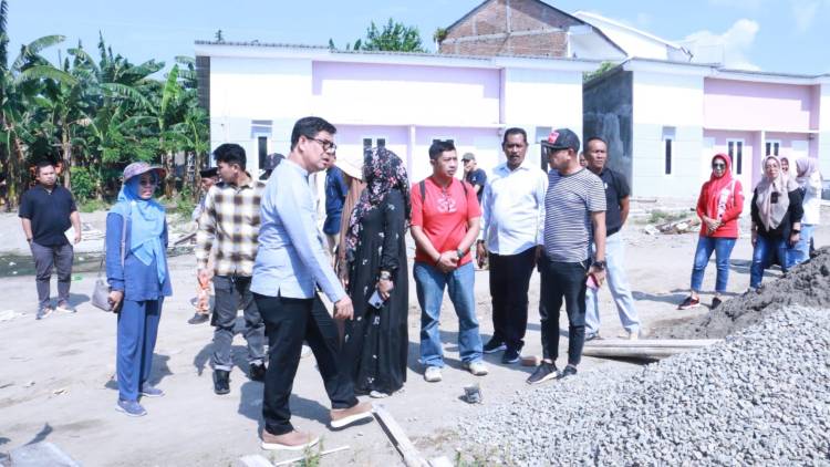 Wabup Edy Manaf Sidak Lokasi Perumahan dan Ruko di Ujung Bulu, Begini Hasilnya!