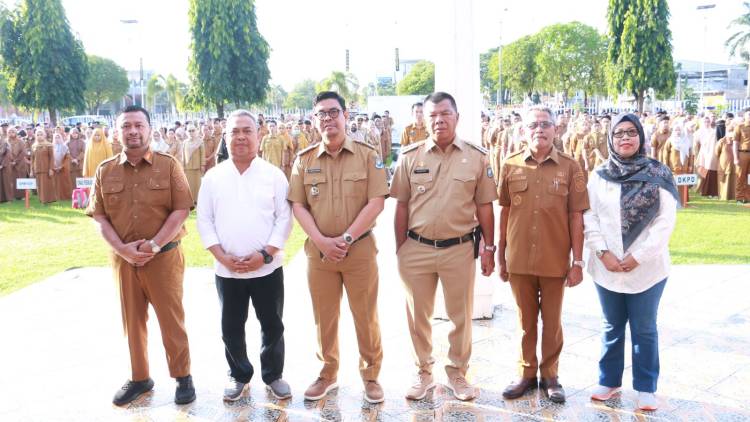 Dukung Kebersihan Pantai Merpati, REI Bulukumba Sumbangkan 21 Tempat Sampah