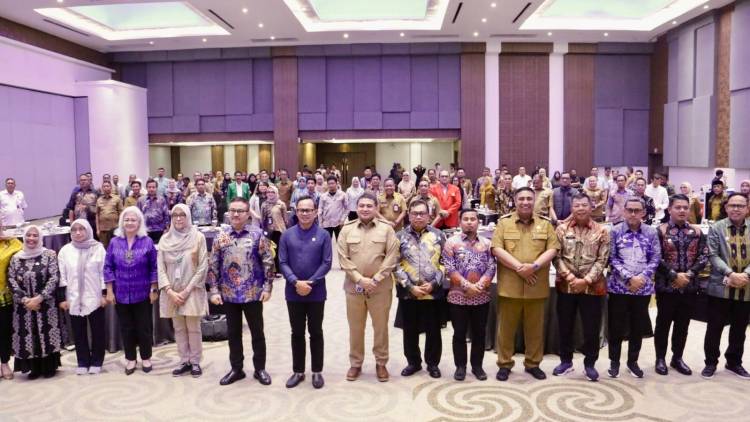Bupati Andi Utta Bicara Ekologi di Green Leadership Forum II Sulsel