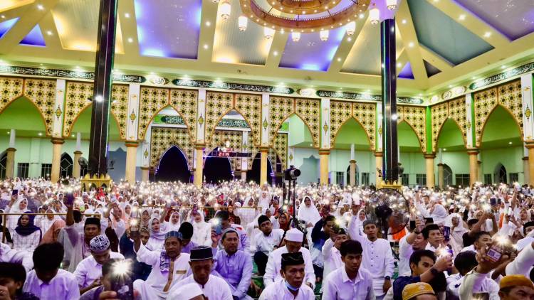 Tabligh Akbar di ICDT Bulukumba, Ustaz Das'ad Latif Akui Dipanggil Langsung Andi Utta