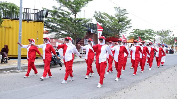 Dilepas Bupati Andi Utta, Gerak Jalan Semarakkan HUT RI ke 80