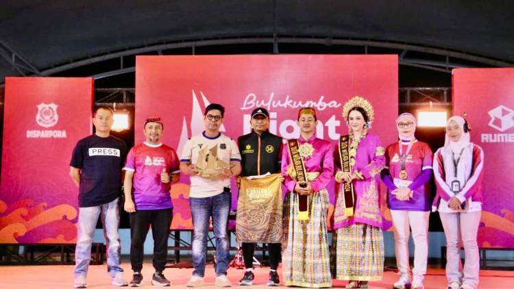 Meriah! Ratusan Peserta Ramaikan Bulukumba Night Run 2025 di Pantai Merpati