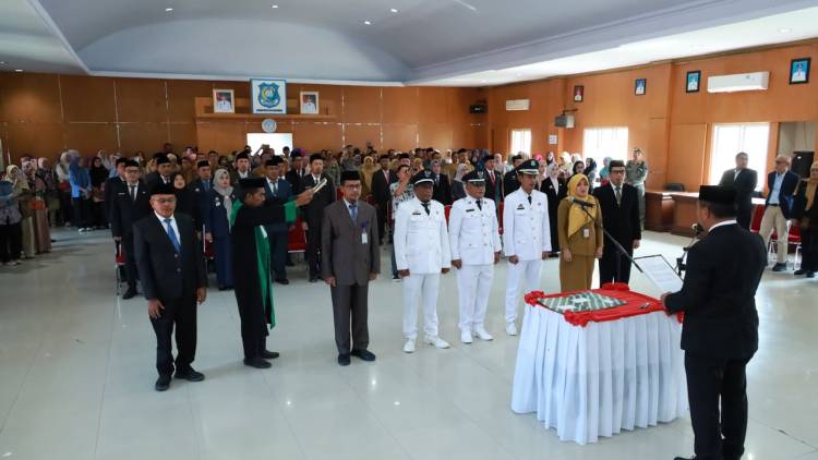 Lantik Puluhan Pejabat, Bupati Andi Utta: Jangan Beri Apa Pun Demi Jabatan, Tunjukkan Kinerja
