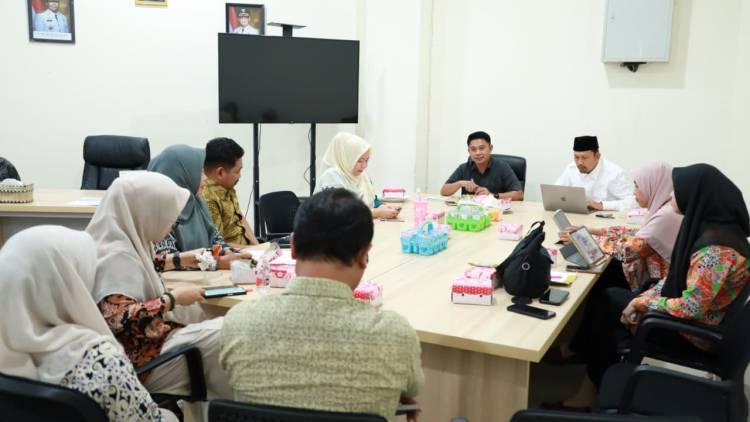 Perkuat Publikasi Layanan Publik, DPMPTSP Bulukumba Bekali Tim Media Sosial Bersama Humas Pemkab