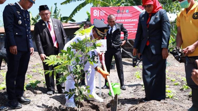 238 Warga Binaan Lapas Bulukumba Terima Remisi HUT RI, Andi Utta Kembali Tanam Pohon di Lapas