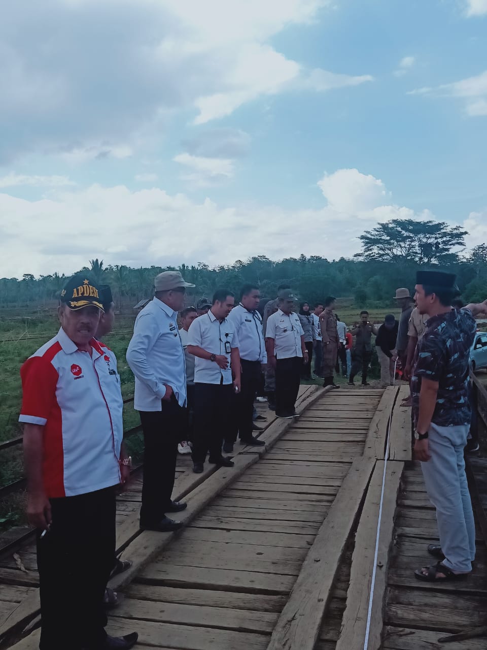 Dapat Sorotan di Medsos, Bupati Tinjau Langsung Jembatan Seppa Tambangan