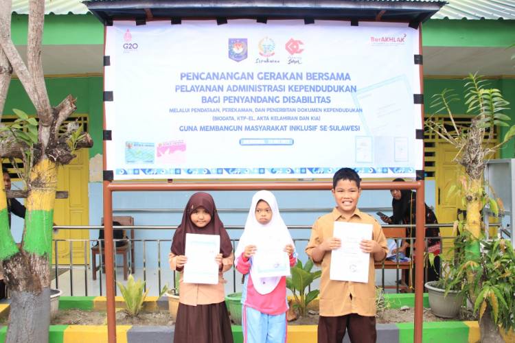 Wujudkan Layanan Inklusif, Disdukcapil Peduli Disabilitas 