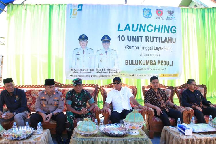 Menjadi Contoh Nasional, Bupati Andi Utta Resmikan 10 Unit Rutilahu