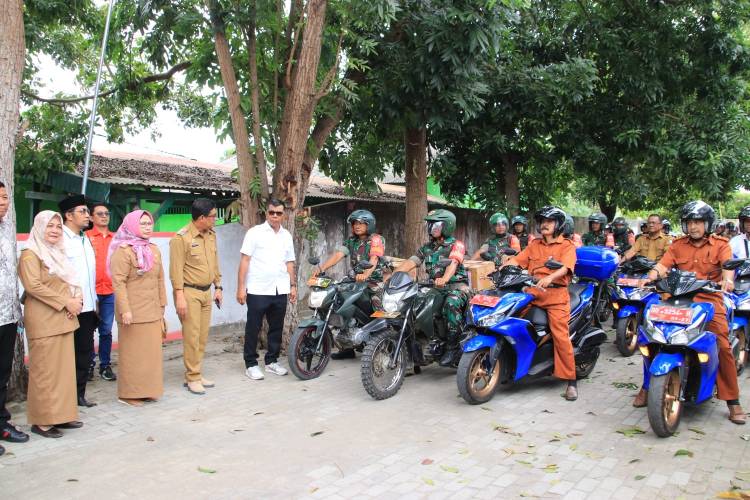 Gempur Stunting, Parade Motor Distribusi Paket Gizi ke Rumah-rumah Warga