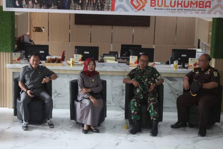 Legislator Zulkifli Saiye Puji Digitalisasi RSUD Bulukumba: Terobosan Bagus