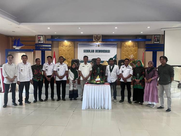 Kesbangpol Hadiri Sekolah Demokrasi HMI Bulukumba