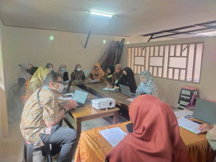Tingkatkan Mutu Layanan Klinik, Dinkes dan USAID Momentum Gelar Binwil