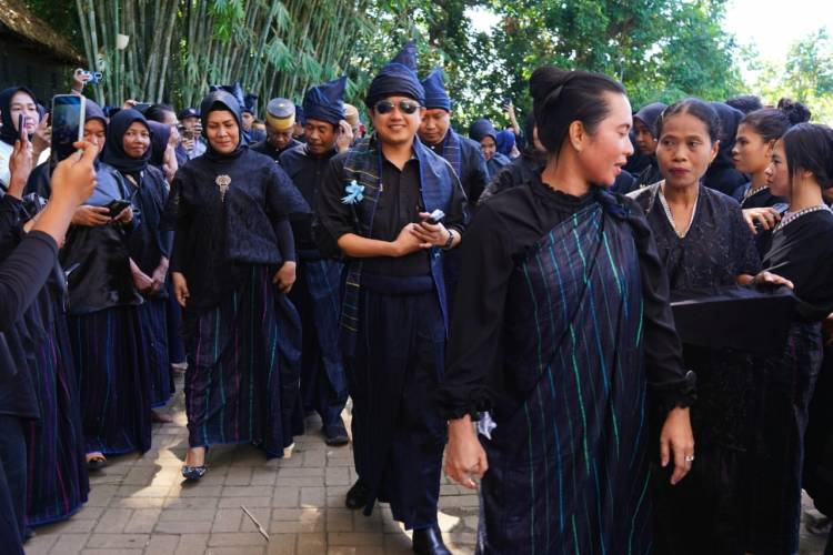 Pemprov Sulsel dan Dekranasda Bulukumba Gelar Pelatihan Tenun Kajang dan Batik Pantai Bira