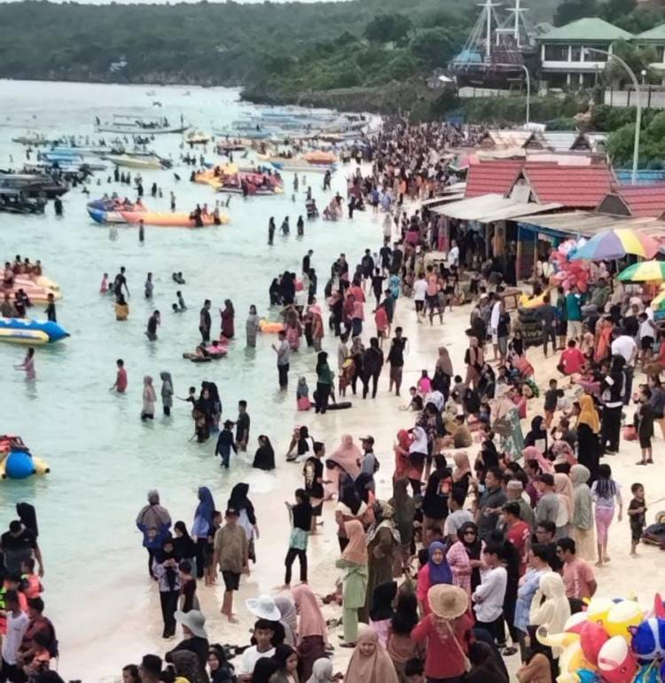 Libur Idul Adha di Pantai Tanjung Bira Bulukumba, Karcis Capai 17.380