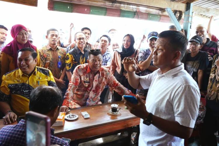 Segara Dibangun, Bupati Andi Utta Temui Pedagang Pasar Sentral