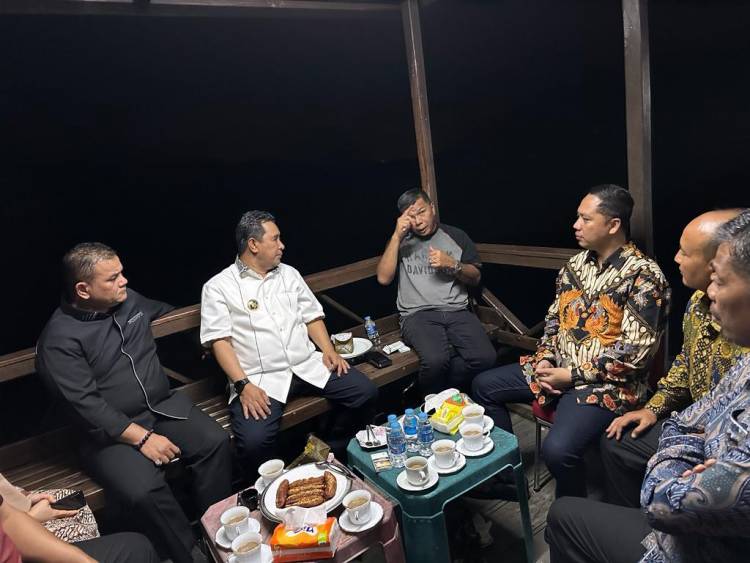Bupati Andi Utta Jamu Pj Gubernur Sulsel di Kediamannya Larea Rea Sinjai