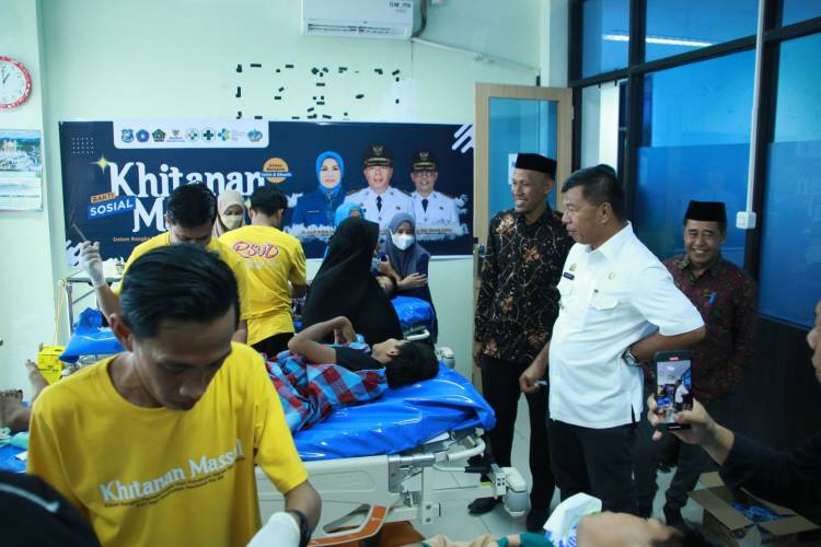 Khitanan Massal Gratis Ratusan Anak Bulukumba, Warga Beryukur