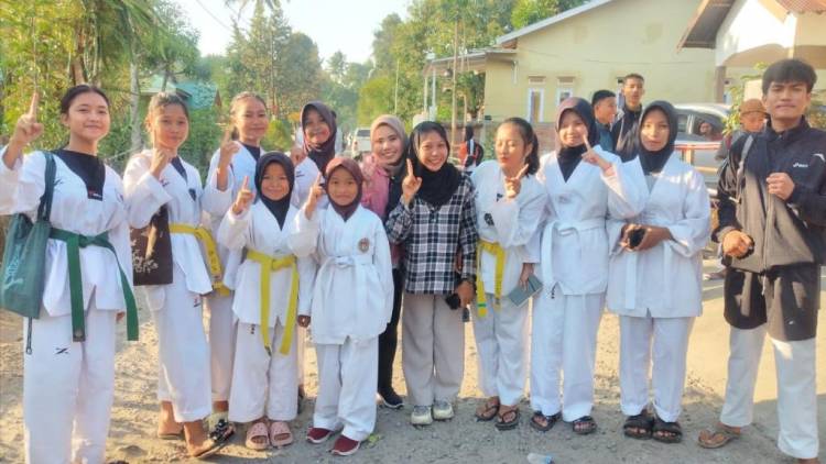 Taekwondo Bulukumba Raih Juara Umum 2 di Sinjai