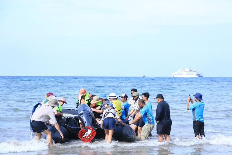 Kapal Pesiar Coral Geographer Akan Kembali Datang ke Bulukumba,  Berlabuh di Tanah Beru