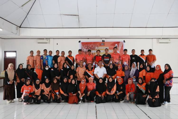 Wabup Andi Edy Manaf Buka Pelatihan Senam Anak Indonesia Hebat