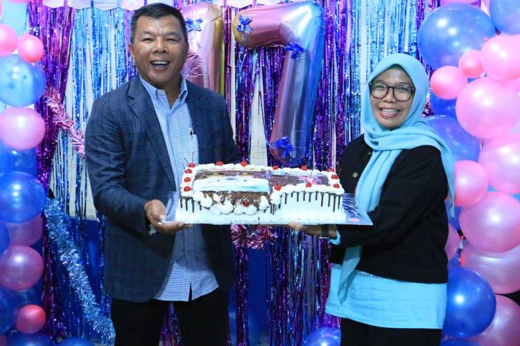 Bupati Andi Utta Puji Radar Selatan Tetap Eksis di Tengah Gempuran Era Digitalisasi: 17 Tahun Bukan Usia Muda bagi Surat Kabar