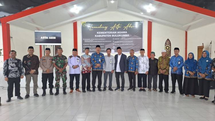 Bupati Andi Utta Launching Program Asta Aksi Kemenag dengan Penanaman Pohon