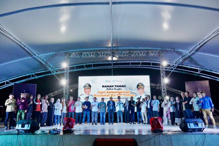 Pemkab Bulukumba Gelar  Ramah Tamah Harkitnas di Pantai Merpati