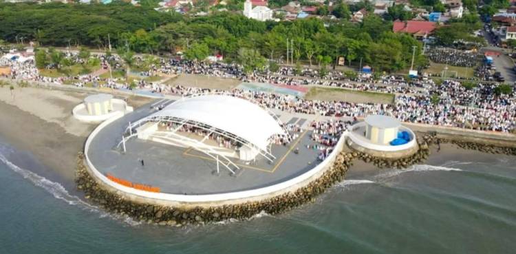 Dinas Kominfo Sediakan WiFi Gratis di Pantai Merpati Bulukumba, Dukung UMKM dan Pengunjung