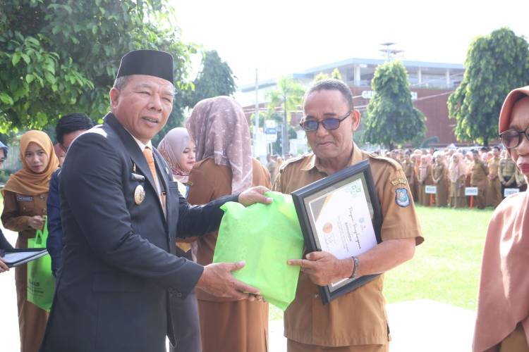 Bupati Andi Utta Pimpin Upacara Harganas ke-32  Tahun 2025