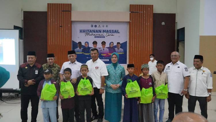 Diinisiasi TP-PKK Bulukumba, 535 Anak Disunat Massal