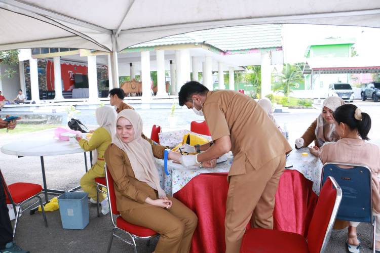 Pastikan Bebas Narkoba, Petugas di Rujab Menjalani Tes Darah dan Urine