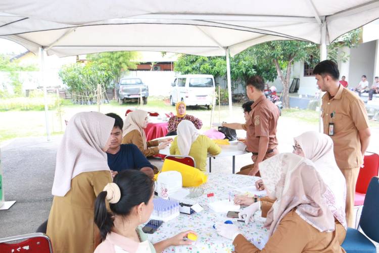 Pastikan Bebas Narkoba, Petugas di Rujab Menjalani Tes Darah dan Urine