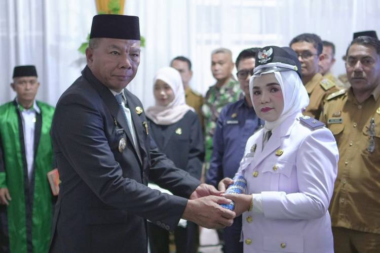 Sehari Bupati Andi Utta Lantik Dua Kepala Desa Pengganti Antar Waktu