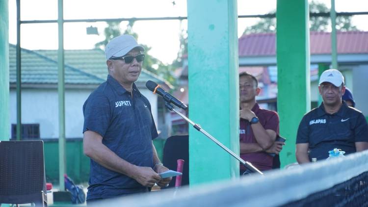 Diinisiasi Ketua PN Bulukumba, Bupati Andi Utta Buka Turnamen Tenis Perempuan Forkopimda