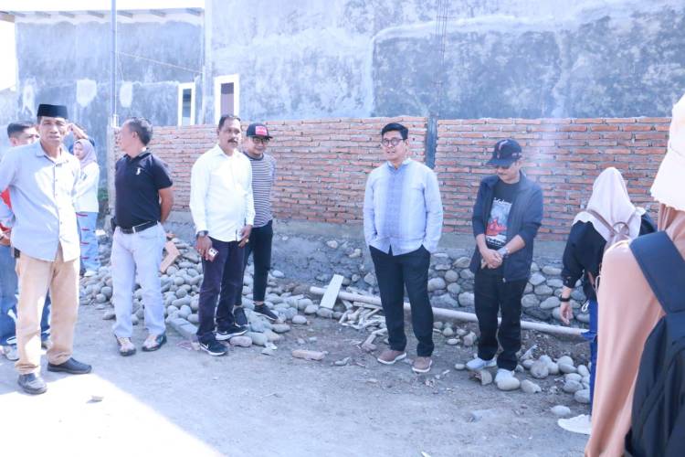 Wabup Edy Manaf Sidak Lokasi Perumahan dan Ruko di Ujung Bulu, Begini Hasilnya!
