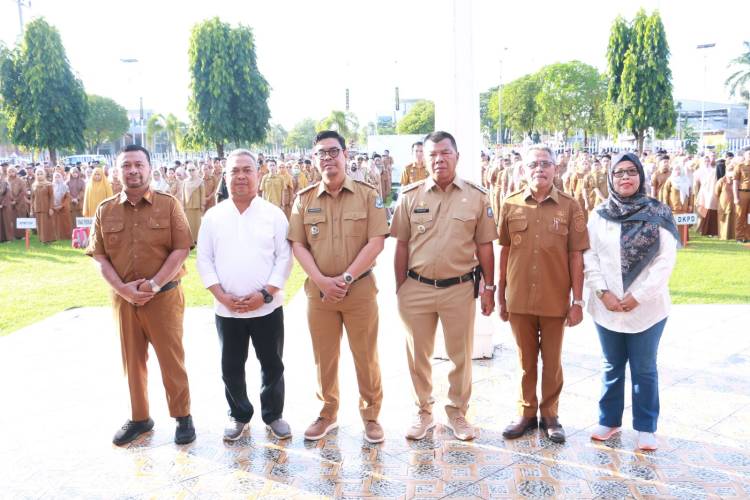 Dukung Kebersihan Pantai Merpati, REI Bulukumba Sumbangkan 21 Tempat Sampah