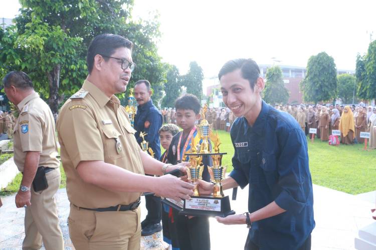 Kembali Harumkan Bulukumba, Jejak Agung Raih Juara Umum 1 Kejurnas Pencak Silat Habibie Championship 1