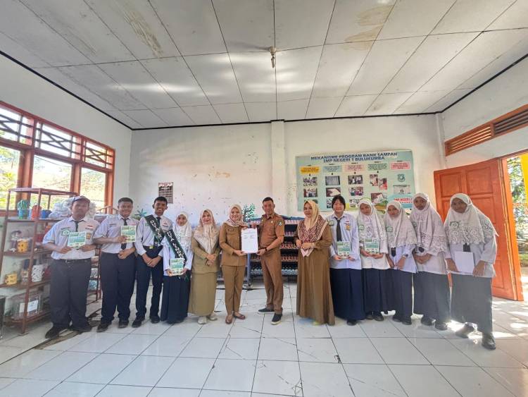 DLHK-SMPN 1 Bulukumba Mou Bank Sampah, Andi Uke Harap Sekola Lain Menyusul