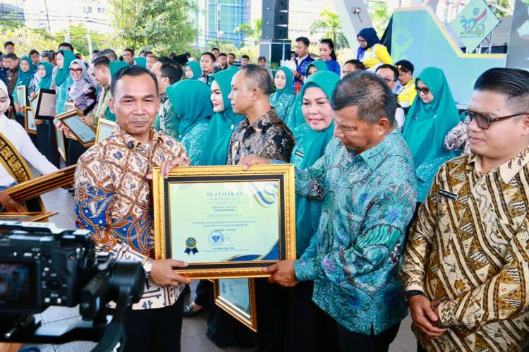 Bulukumba Raih Empat Penghargaan di Peringatan Harganas ke 32 Tahun 2025