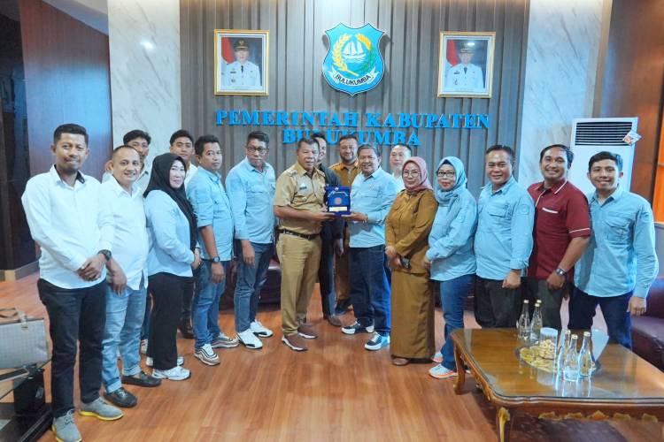 Dukung Bulukumba Bersih, Pemkab Dapat Bantuan 26 Motor Sampah